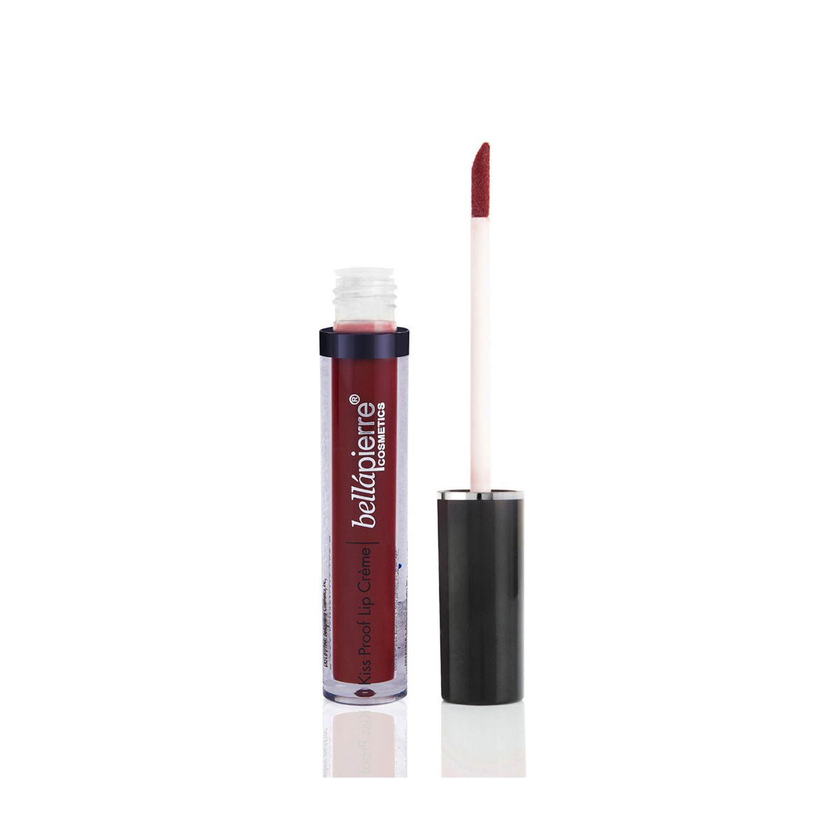 De zachte applicator van de Bellapierre Kiss Proof Lip Crème voor een strakke en gemakkelijke aanbreng van de 40's Red lipkleur.